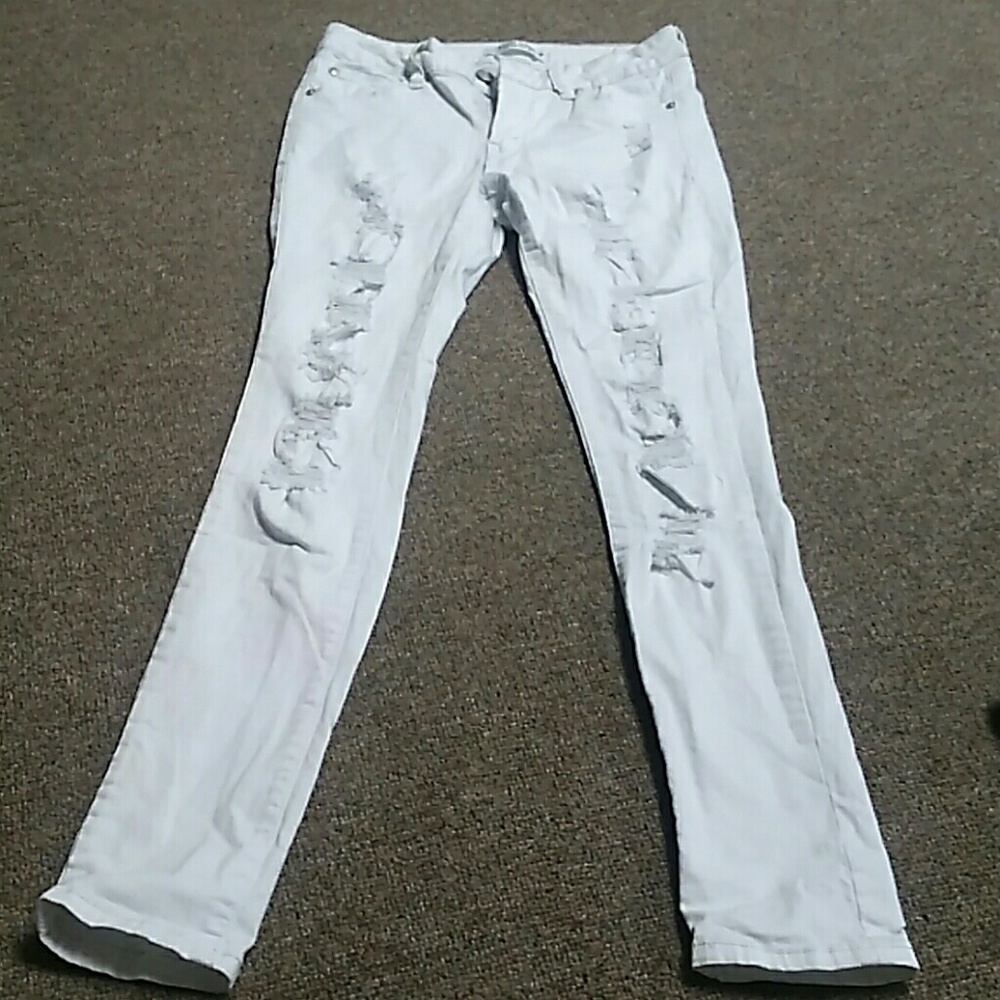 White skinny pants